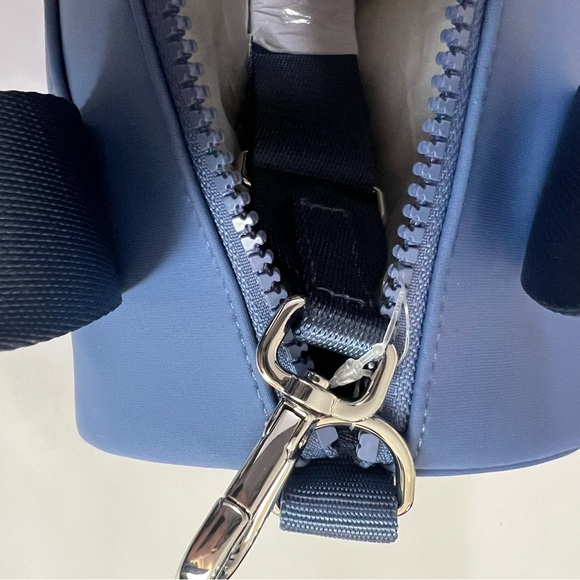 LULULEMON Knit Nylon Mini Barrel Duffle Bag 5L in Oasis Blue *RARE* NWT - Picture 14 of 16